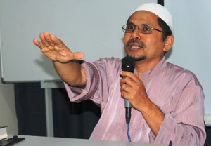 ust ahmad zainal abidin